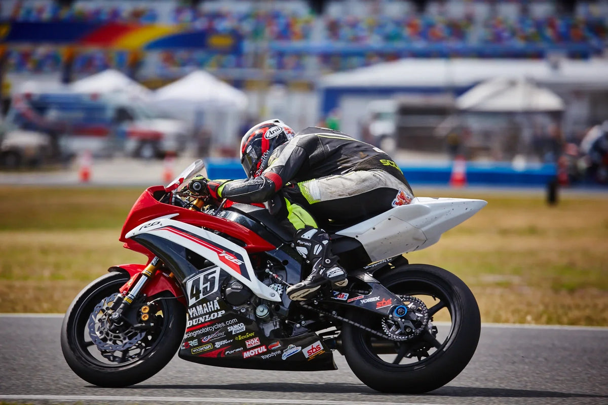 Cycle Rider Lean How Rearsets Improve Rider Ergonomics and Lean Angle – 2Wheels Hero