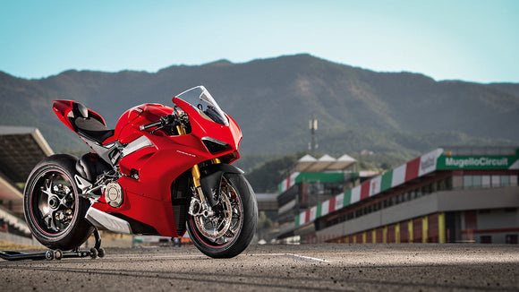 Ducati Panigale V4 / V4S (2020) Review: The Pinnacle of Italian Performance