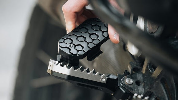 Installing Rearset Footpegs for Track Riding: A Rider’s Guide to Performance and Precision