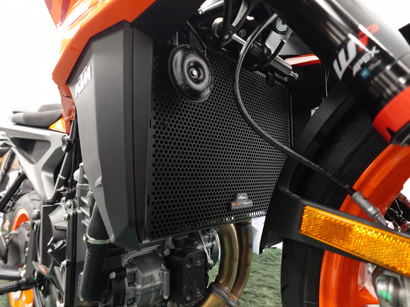 EVOTECH KTM 990 Duke (2024+) Radiator Guard – Accessories in the 2WheelsHero Motorcycle Aftermarket Accessories and Parts Online Shop