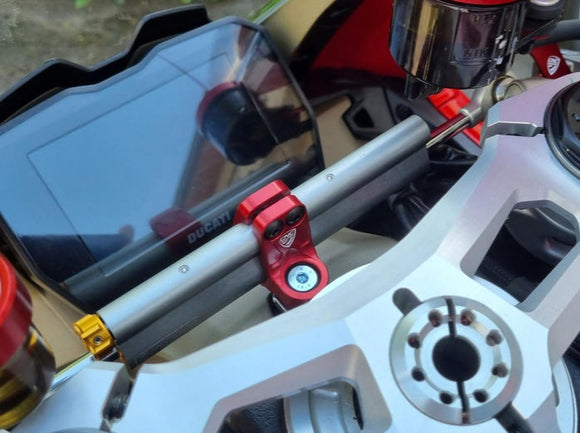 Ducati Panigale V4 (2018+) OHLINS Steering Damper + CNC RACING Mounting Kit
