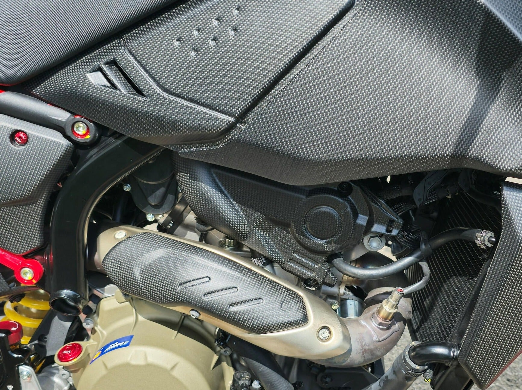 CNC RACING Ducati Hypermotard 698 Carbon Exhaust Pipe Front Heat