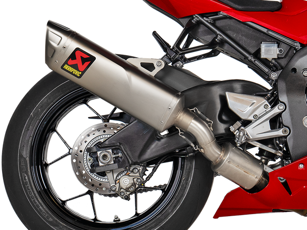 AKRAPOVIC S-H10SO29-APC Honda CBR1000RR-R (2025+) Slip-On Exhaust