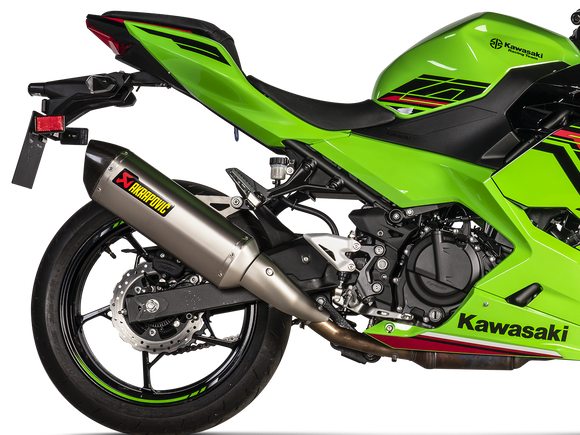 AKRAPOVIC S-K4SO7-HRT Kawasaki Ninja 400 (2024+) Slip-on Exhaust (titanium)