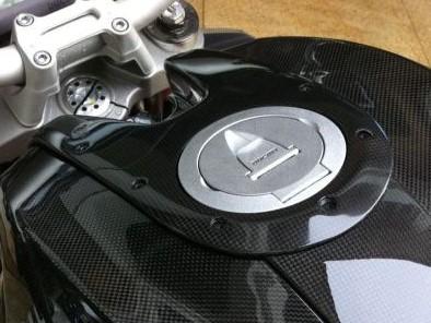 CARBONVANI Ducati Monster 696/796/1100 Carbon Top Tank Mould