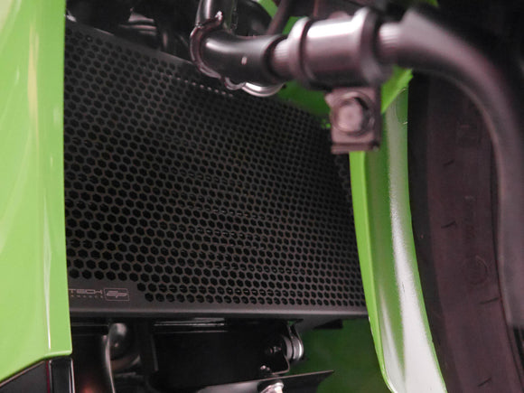 EVOTECH Kawasaki Ninja 250 / Z250 Radiator Guard – Accessories in the 2WheelsHero Motorcycle Aftermarket Accessories and Parts Online Shop