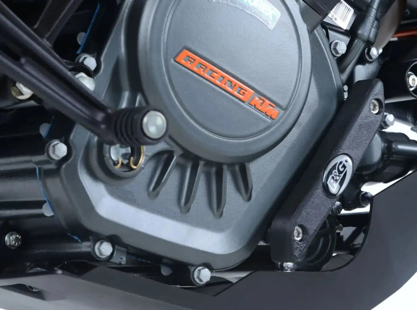 R&G RACING KTM Duke / RC / Svartpilen Engine Case Slider (right