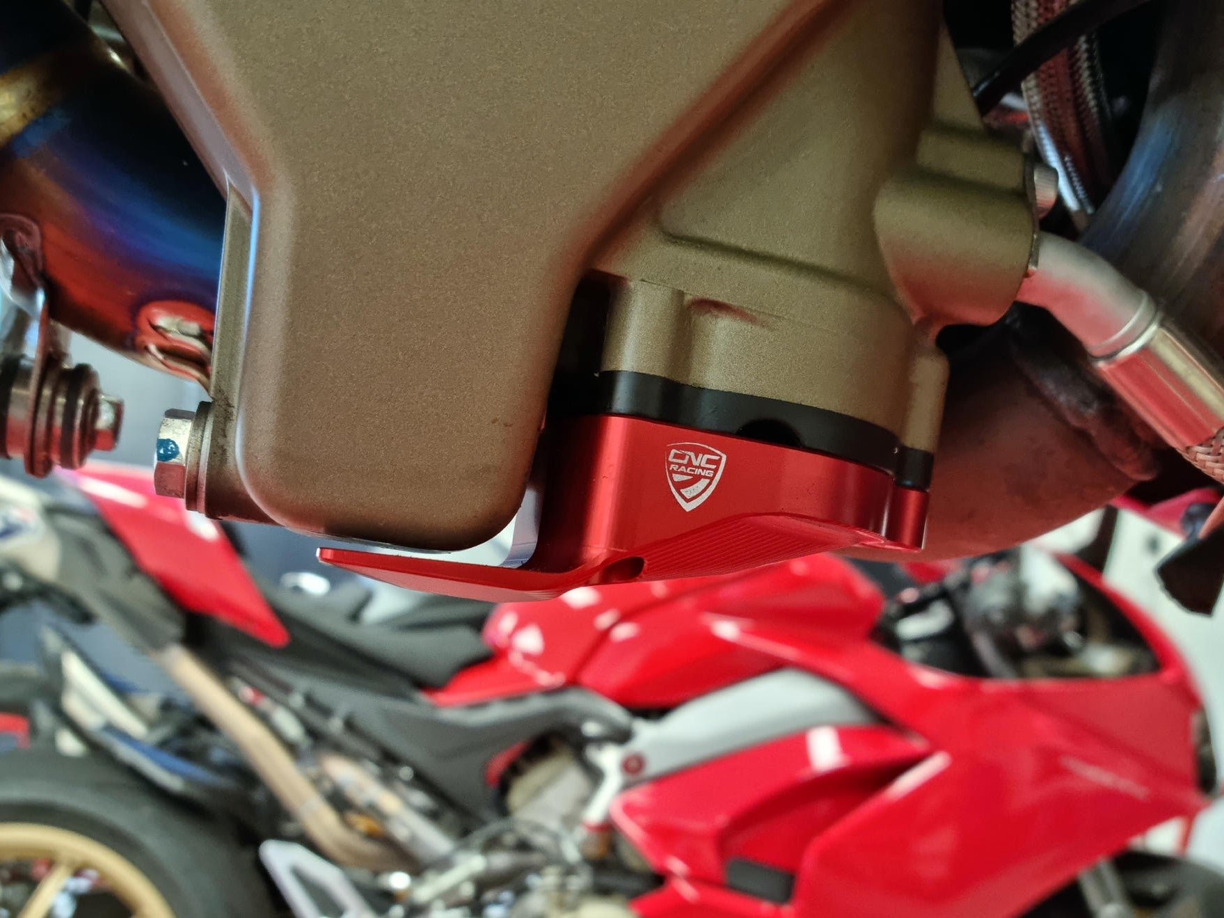 CNC RACING Ducati Panigale V4 / Streetfighter Sump / Oil Pan Guard